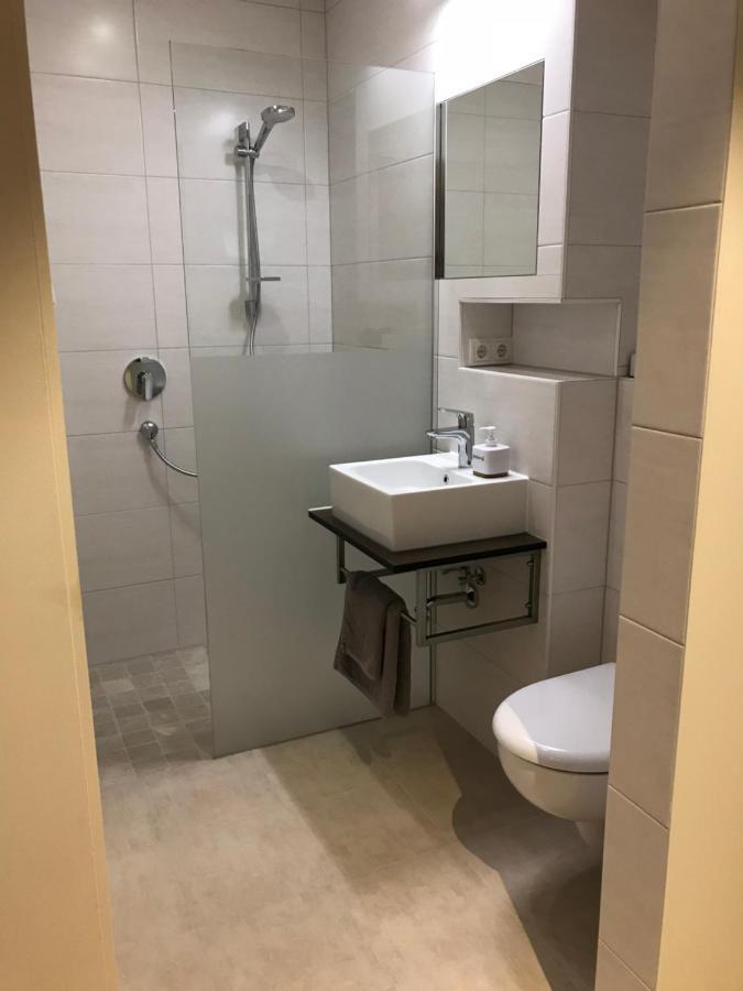 Bed & Rooms, Woergl المظهر الخارجي الصورة